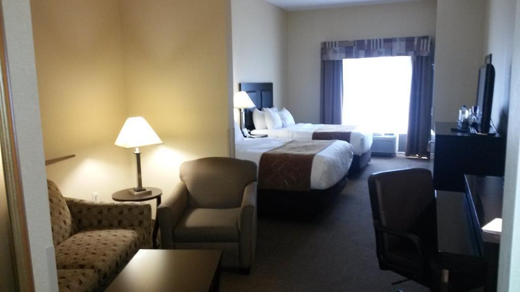 אושקוש Comfort Suites מראה חיצוני תמונה
