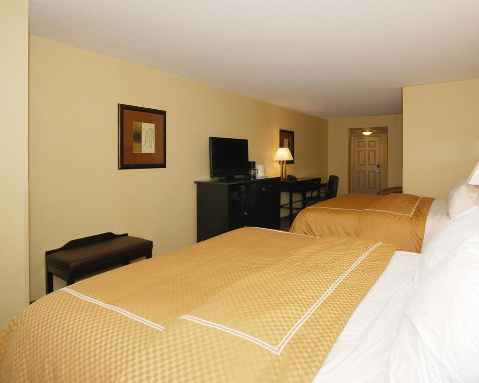 אושקוש Comfort Suites חדר תמונה