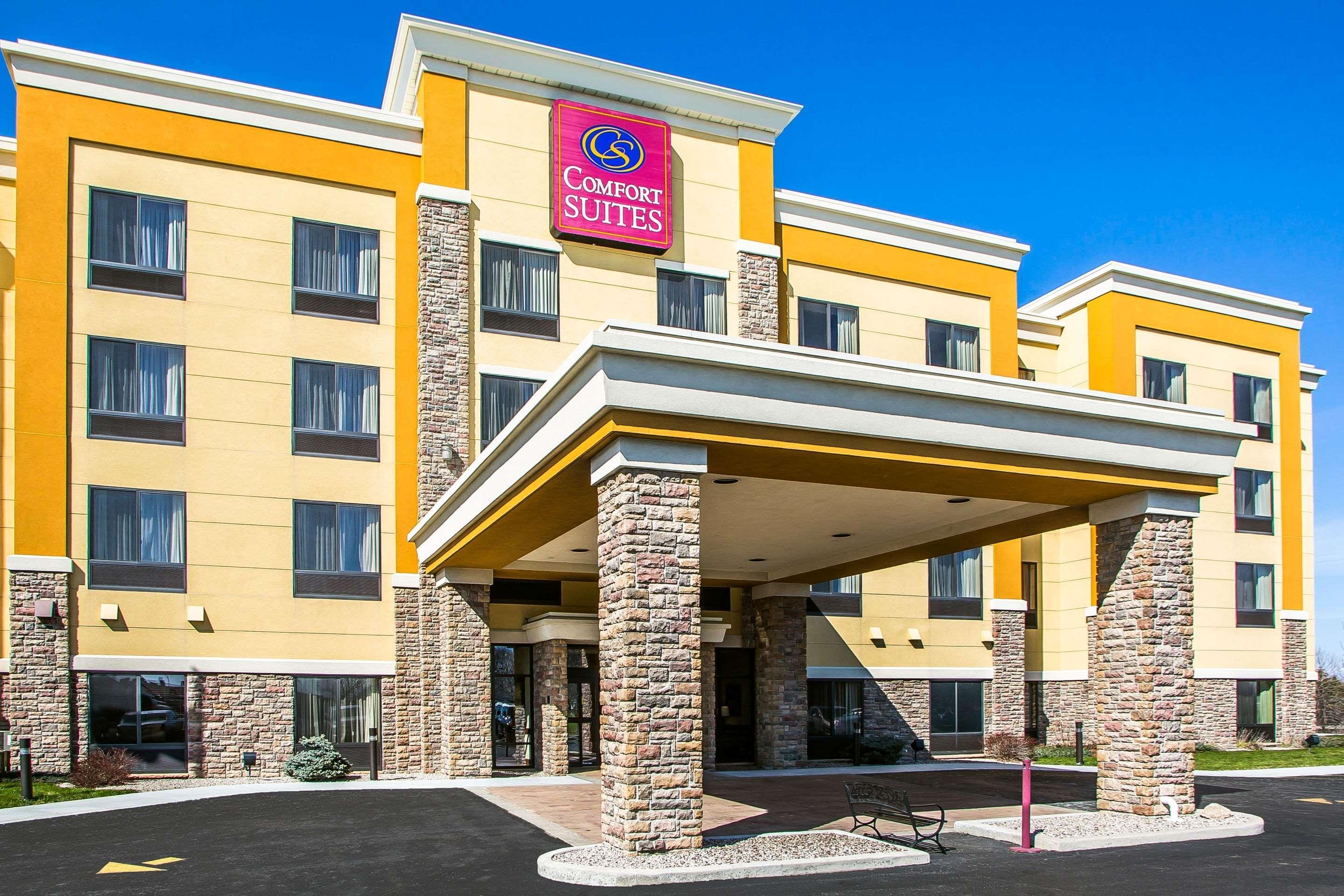 אושקוש Comfort Suites מראה חיצוני תמונה